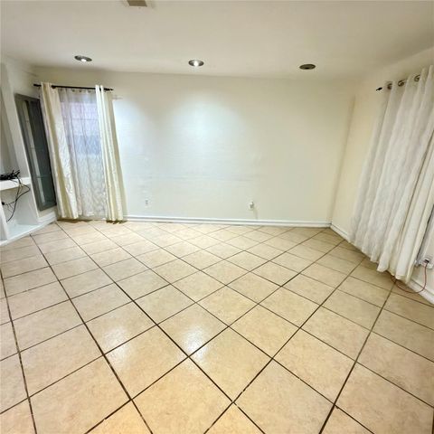 6406 Tall Willow Drive, Houston, TX 77088