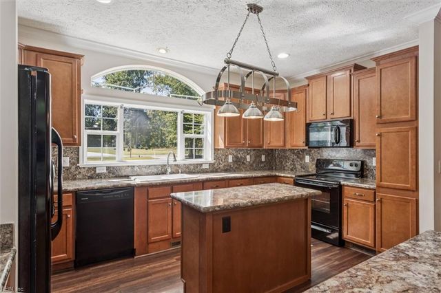 328 Wilkinson DR, Williamsburg, VA 23188