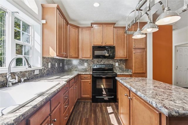 328 Wilkinson DR, Williamsburg, VA 23188