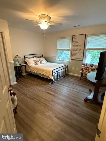 8432 SAILBOAT LN, Lusby, MD 20657