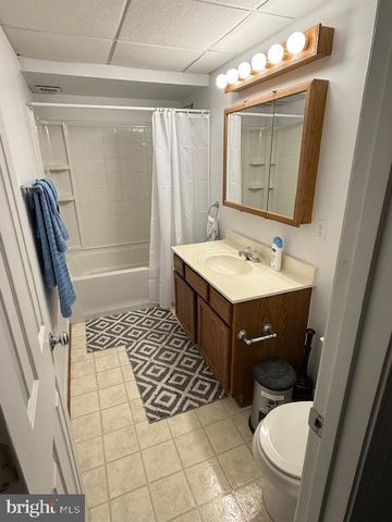 8432 SAILBOAT LN, Lusby, MD 20657