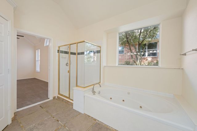 1718 Lake Bluff Drive, Garland, TX 75043