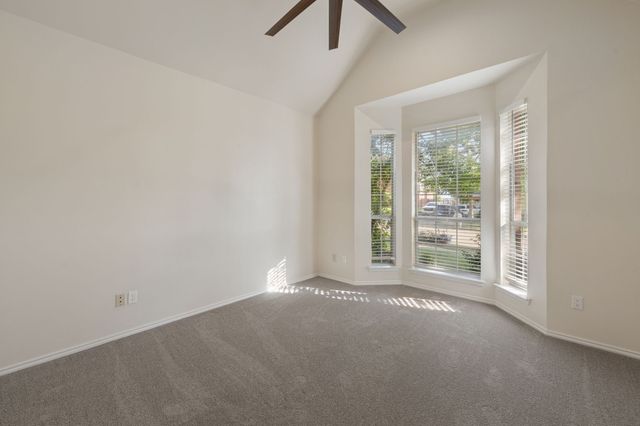 1718 Lake Bluff Drive, Garland, TX 75043
