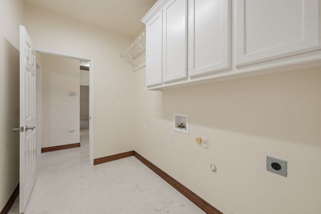 1718 Lake Bluff Drive, Garland, TX 75043