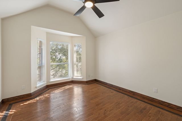 1718 Lake Bluff Drive, Garland, TX 75043