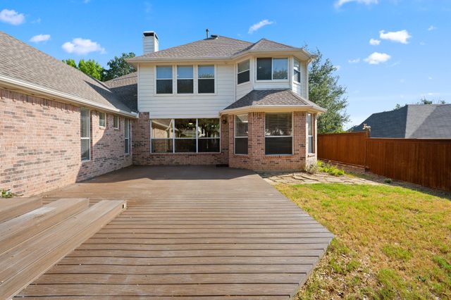 1718 Lake Bluff Drive, Garland, TX 75043