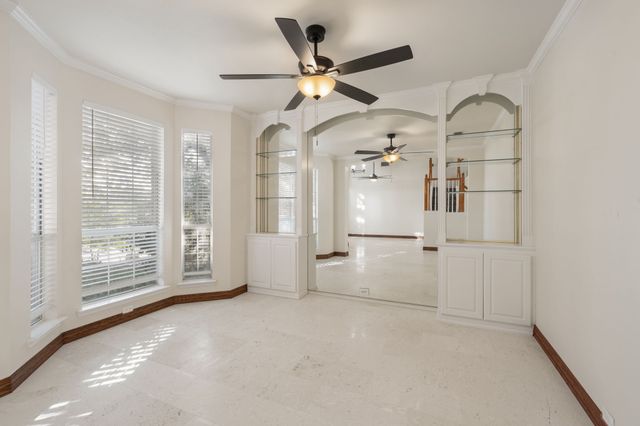 1718 Lake Bluff Drive, Garland, TX 75043