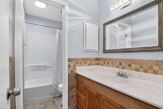 1011 Ennis Joslin Road 107, Corpus Christi, TX 78412