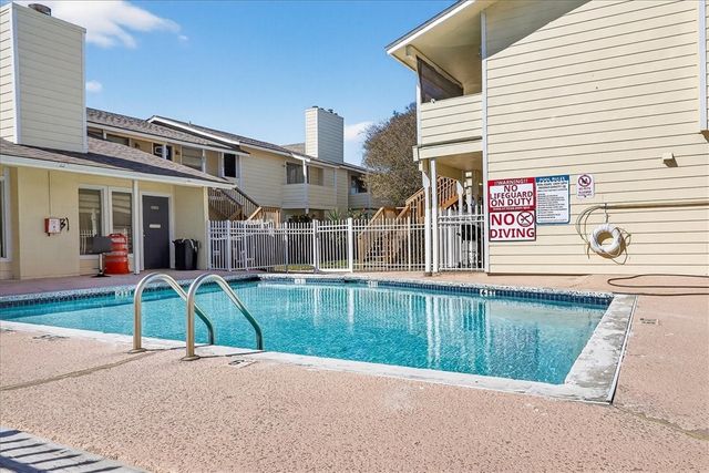 1011 Ennis Joslin Road 107, Corpus Christi, TX 78412