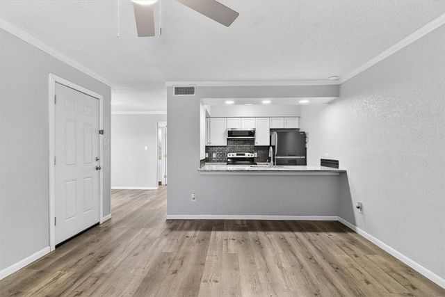 1011 Ennis Joslin Road 107, Corpus Christi, TX 78412