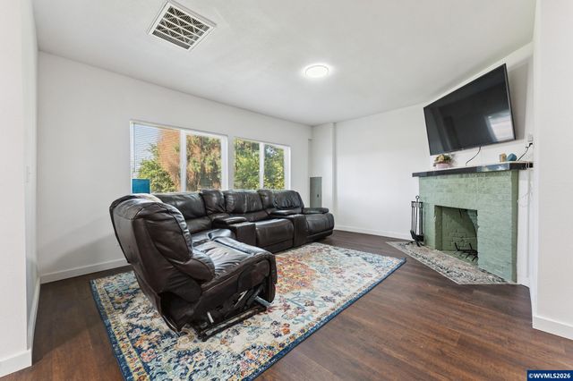 4355 Salem Dallas Hwy NW, Salem, OR 97304