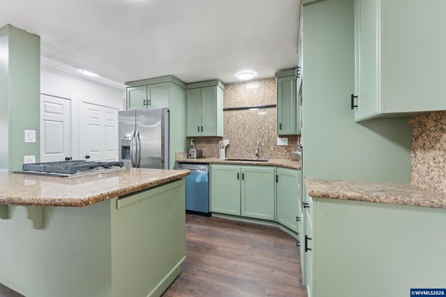 4355 Salem Dallas Hwy NW, Salem, OR 97304