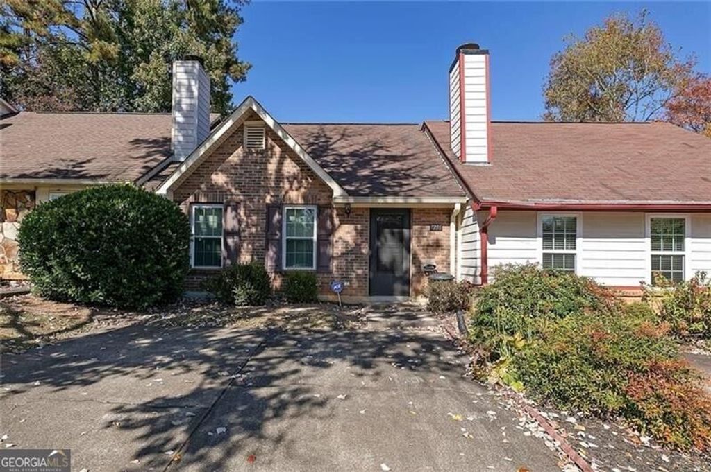 1286 Green Tee Drive SW, Marietta, GA 30008 — photo 4