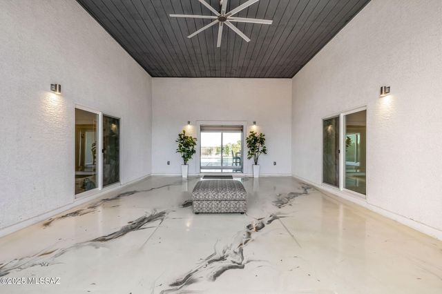 6585 W Michigan Street, Tucson, AZ 85735