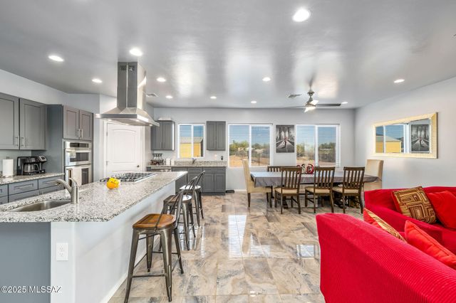 6585 W Michigan Street, Tucson, AZ 85735