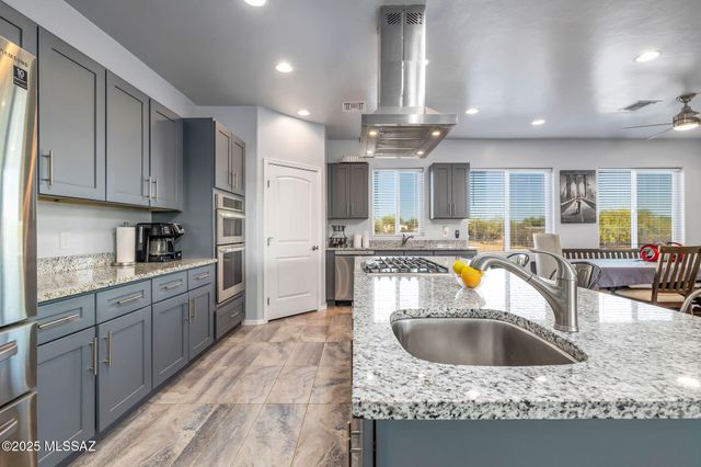 6585 W Michigan Street, Tucson, AZ 85735