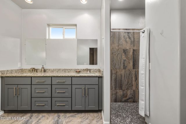 6585 W Michigan Street, Tucson, AZ 85735
