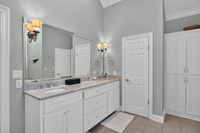 10110 Stonehedge Drive, Shreveport, LA 71106