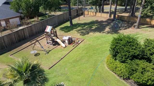 10110 Stonehedge Drive, Shreveport, LA 71106