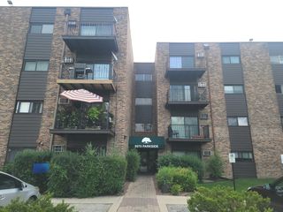 8970 N Parkside Avenue 304, Des Plaines, IL 60016