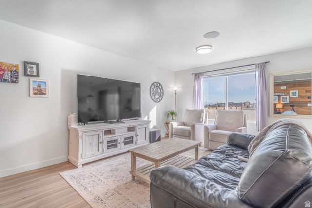 5063 W GREGORIAN CT, Herriman, UT 84096