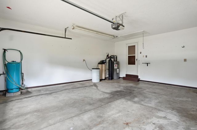 4177 US 6 Highway, Waterloo, IN 46793