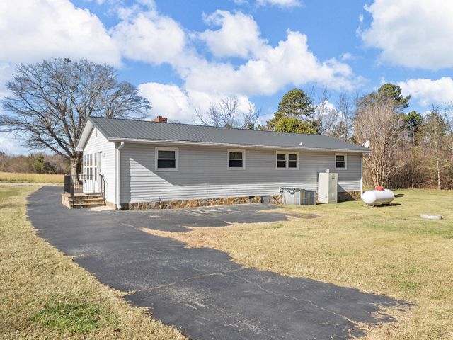 171 Barnett Road, Inman, SC 29349