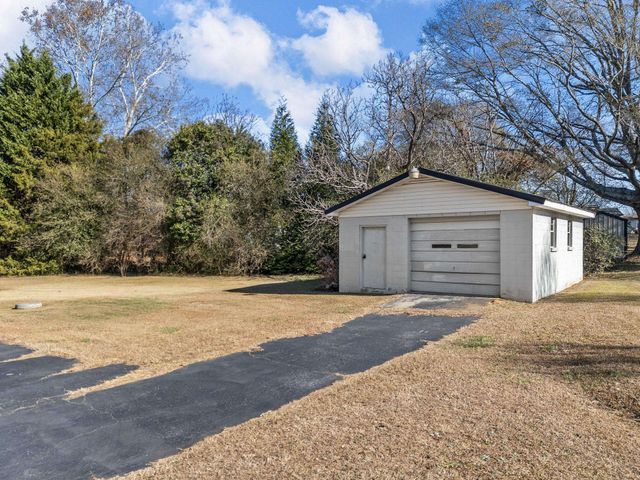 171 Barnett Road, Inman, SC 29349