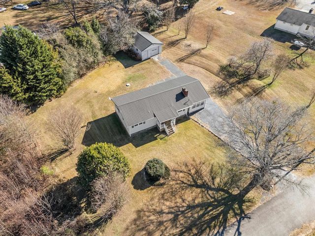 171 Barnett Road, Inman, SC 29349