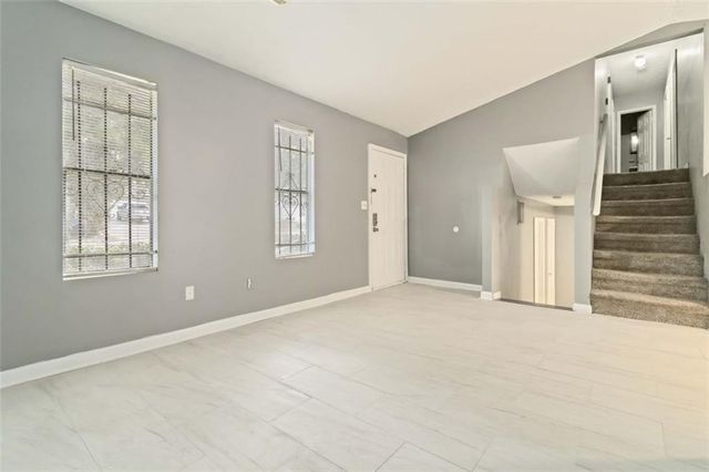 6925 CAINWOOD Drive, Atlanta, GA 30349