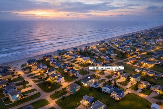 4210 Sandpiper, Galveston, TX 77554