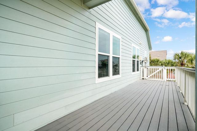 4210 Sandpiper, Galveston, TX 77554