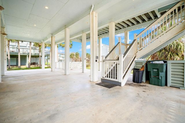 4210 Sandpiper, Galveston, TX 77554