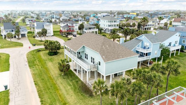4210 Sandpiper, Galveston, TX 77554