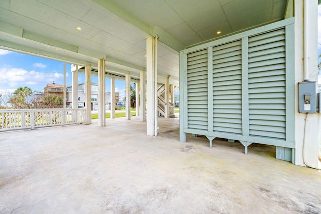 4210 Sandpiper, Galveston, TX 77554