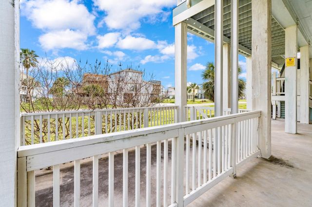 4210 Sandpiper, Galveston, TX 77554