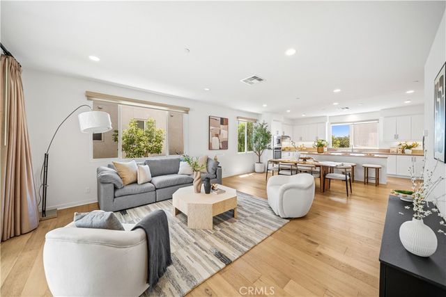 168 Terrapin, Irvine, CA 92618