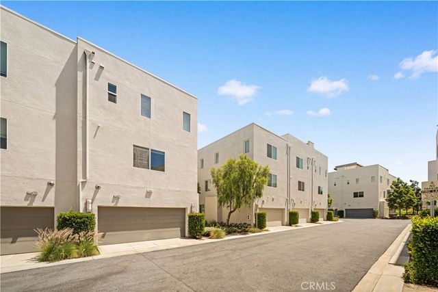 168 Terrapin, Irvine, CA 92618