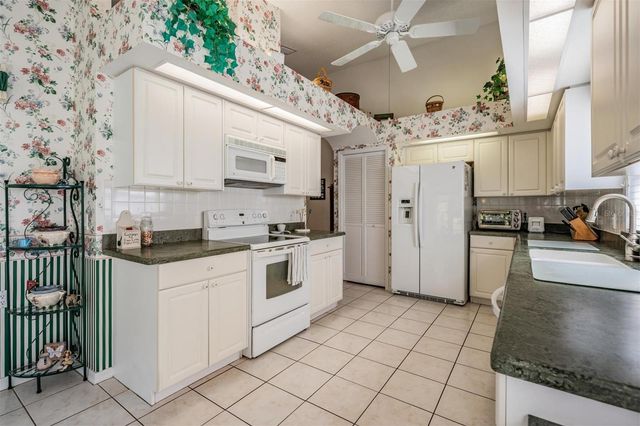 9525 SPRINGMEADOW DRIVE, New Port Richey, FL 34655