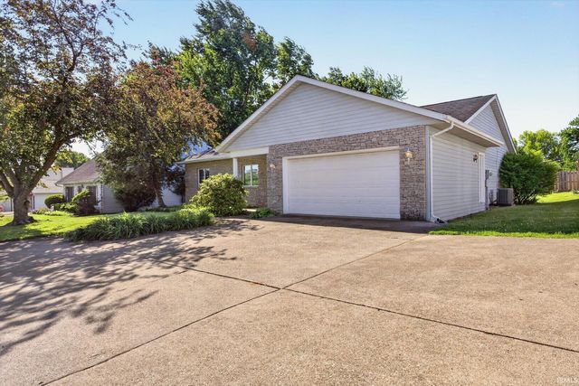 701 W Gordon Pike, Bloomington, IN 47403