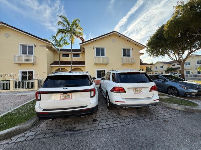 7402 NW 179th Ter 0, Hialeah, FL 33015