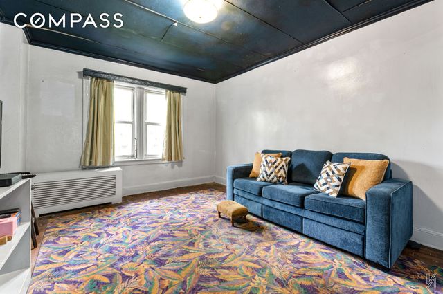 34-32 84th Street, New York City, NY 11372