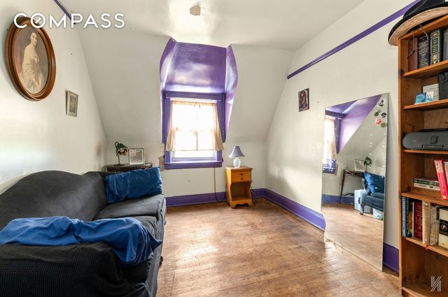 34-32 84th Street, New York City, NY 11372