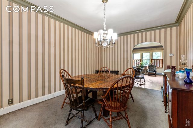 34-32 84th Street, New York City, NY 11372