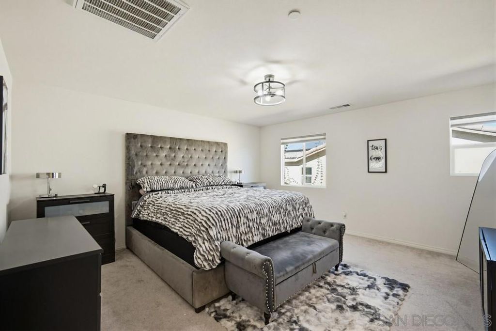 Image 31 of property listing at 32046 Prairie Crossing Dr, Winchester, CA 92596