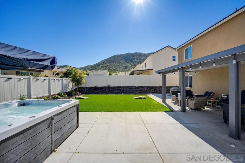 Image 52 of property listing at 32046 Prairie Crossing Dr, Winchester, CA 92596