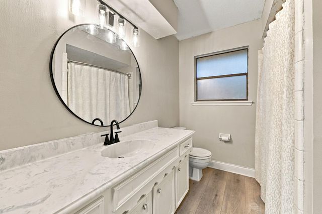 4306 Longhorn Drive, Baytown, TX 77521