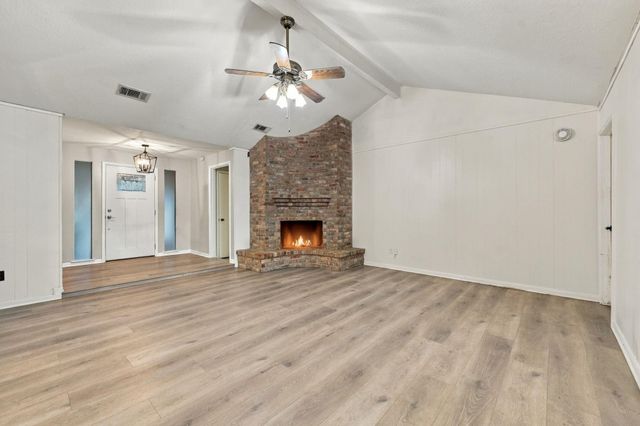 4306 Longhorn Drive, Baytown, TX 77521