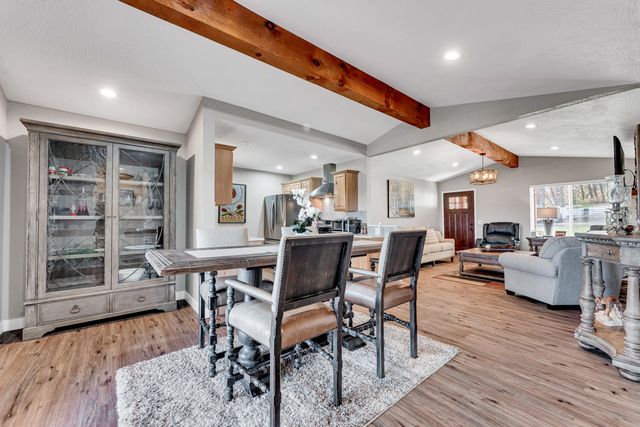 1301 Sanders Road, Kissee Mills, MO 65680