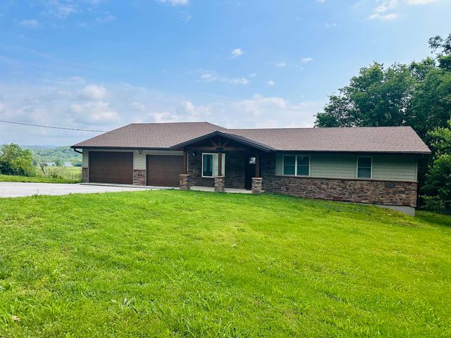 1301 Sanders Road, Kissee Mills, MO 65680